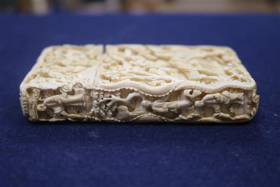 A Chinese export ivory card case, 19th century, 10.6cm